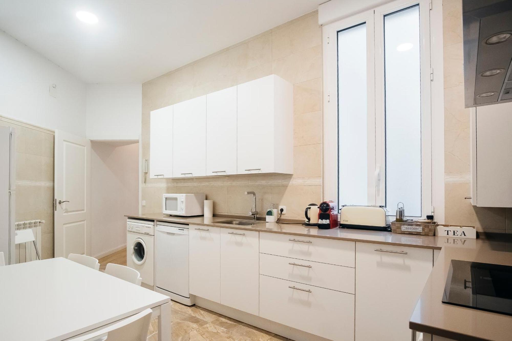 Fantastico 4R + 3B En Madrid Centro Appartement Buitenkant foto